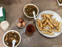 00f Hulatang - Suppe mit kleinen Youjiao - sehr lecker